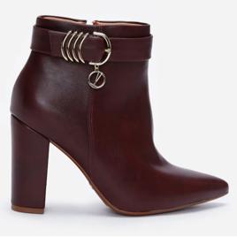 Bota cano curto salto grosso Vizzano vinho