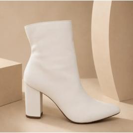 Bota Feminina Cano Curto Salto Grosso Bico Fino Premium