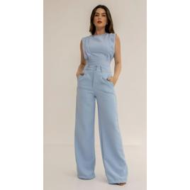 Conjunto Feminino Cropped e Calça Flare em Alfaiataria