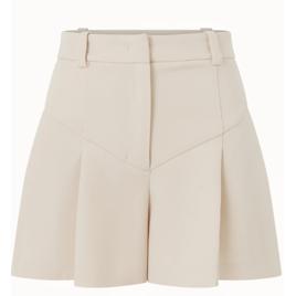 Short Alfaiatado com Pala Diferenciada Off White