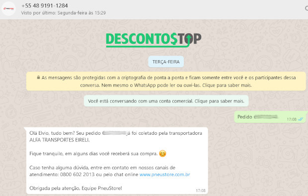 Mensagem de WhatsApp informando a transportadora escolhida pela PneuStore para um pedido