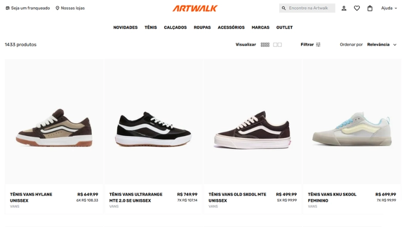 Vitrine virtual da Artwalk na página de comprar tênis com tênis Vans de diversos estilos, incluindo modelos clássicos e modernos para uso casual, com preços e parcelamento.