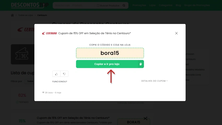 Janela pop-up de um site de cupons exibindo o código do cupom Centauro de 15% de desconto em tênis. Botão verde "Copiar e ir pra loja" aparece abaixo do código.