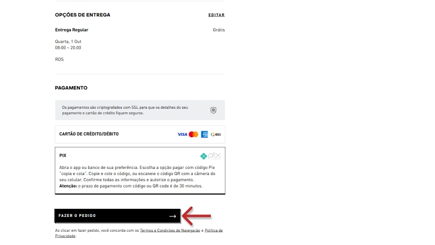 Etapa final de pagamento no site da Adidas, exibindo as opções de cartão de crédito e Pix. Uma seta vermelha aponta para o botão "FAZER O PEDIDO"