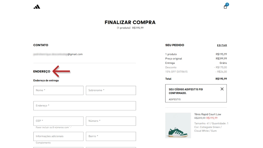 Seção de finalização de compra no site da Adidas, com uma seta vermelha apontando para os campos de preenchimento de "ENDEREÇO"