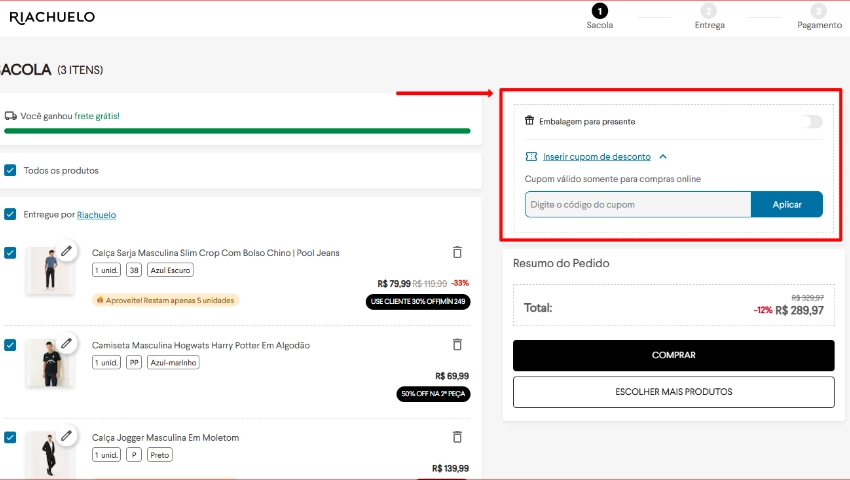 Captura de tela indicando onde aplicar o cupom de desconto no site oficial da Riachuelo
